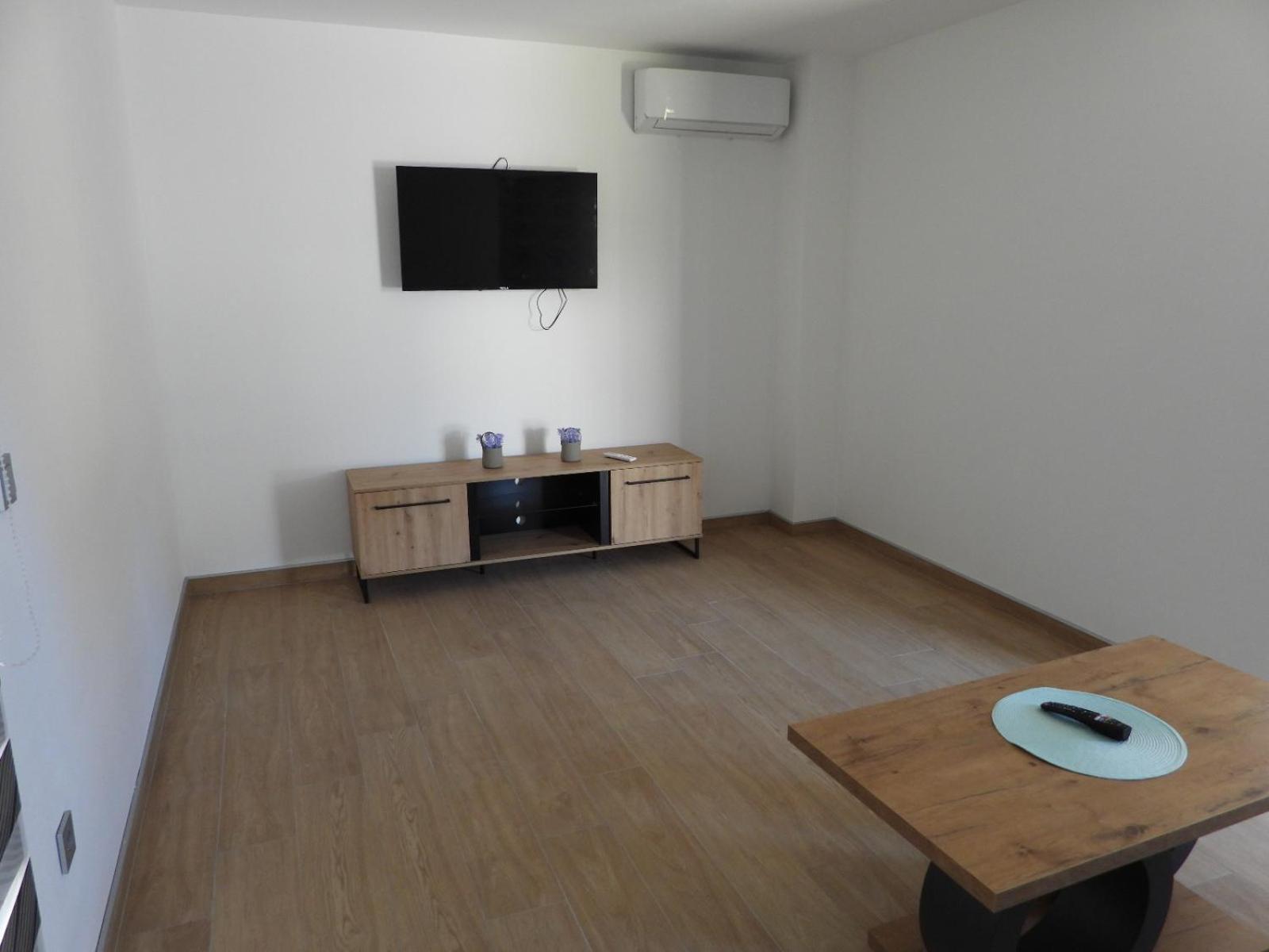 Motel Aladin ซาซิน ภายนอก รูปภาพ
